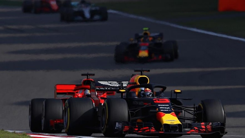 Formula 1, Daniel Ricciardo triumfon në Kinë, zhgënjejnë Hamilton dhe Vettel 
