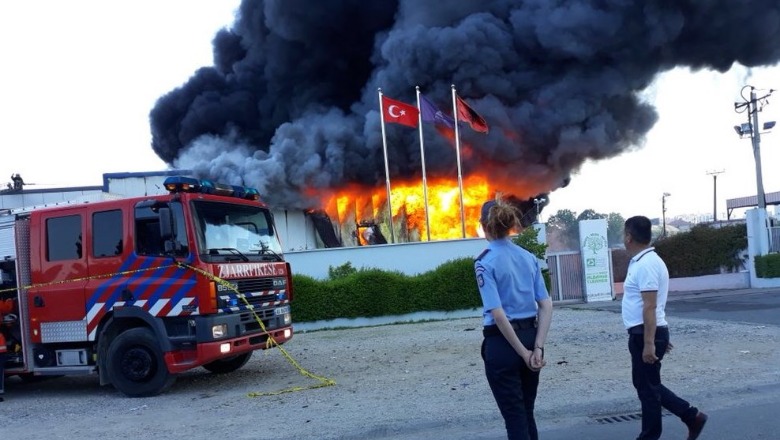 Zjarri në Kashar, Ministria e Brendshme: Po e mbikëqyrim, vatra mund të riaktivizohet