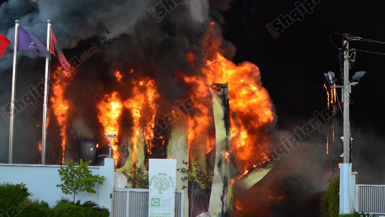 Shuhet vatra në Kashar, punonjësit e sigurisë: Ja si nisi zjarri në fabrikën e riciklimit