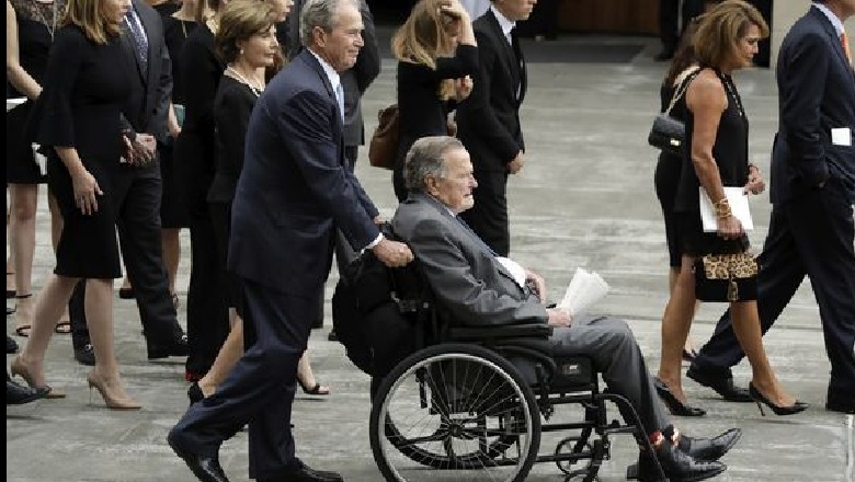 Pas funeralit të Barbarës, George Bush shtrohet me urgjencë në spital