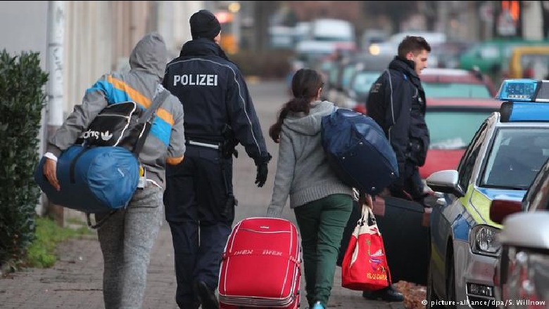 Gjermania do rishikojë 4 mijë vendime për azilantët, u dhanë në shkelje