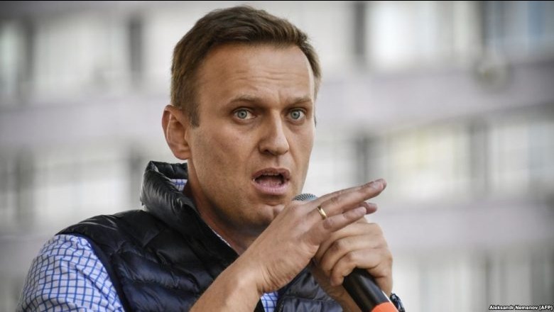 Lideri opozitar rus Navalny njofton se është liruar nga paraburgimi