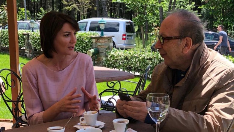 Ish-Presidentja Jahjaga takon Ismail Kadarenë në Tiranë, ja për çfarë diskutuan