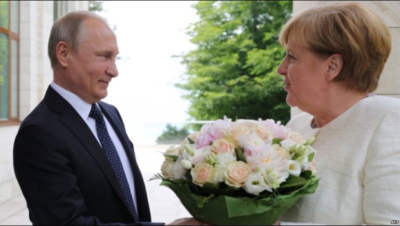 Takimi me Merkel, Putin premton ndërtimin e tubacionit ruso-gjerman të gazit