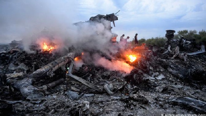 Hetusit ndërkombëtarë identifikuan rrëzimin e avionit MH17: Nga raketat ushtarake ruse