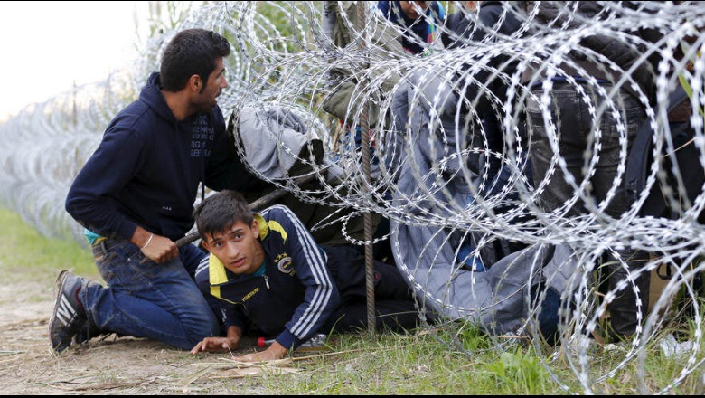 Hungaria do t'i ndëshkojë personat që i ndihmojnë emigrantët ilegalë