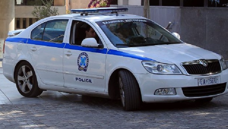 Greqi, 26-vjeçari shqiptar vret me shotgun në makinë babain e tij
