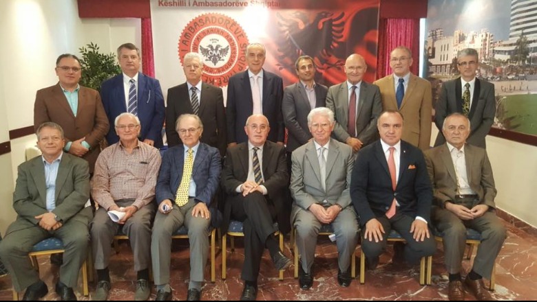 Ambasadorët e karrierës së bashku për integrimin, Besnik Mustafaj zgjidhet kryesues