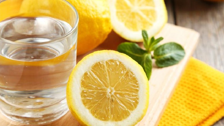 Ujë me limon, mjekimi natyral kundër 13 sëmundjeve