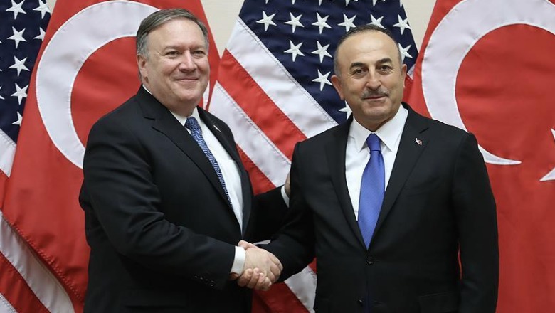 Mike Pompeo dhe ministri i Jashtëm turk takohen në Uashington