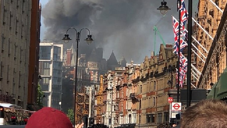 Londër, përfshihet nga zjarri hoteli luksoz/VIDEO - FOTO