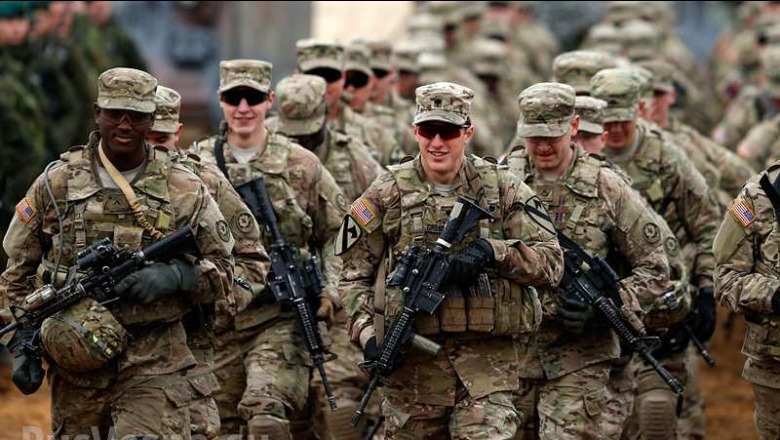 Mediat serbe të alarmuara: Trump tërheq ushtrinë amerikane nga Nigeria, e zhvendos në Kosovë
