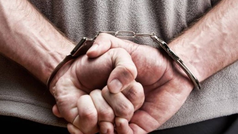 Arrestohet 28 vjeçari nga Divjaka, ishte dënuar nga Krimet e Rënda në Tiranë me 7 muaj burg