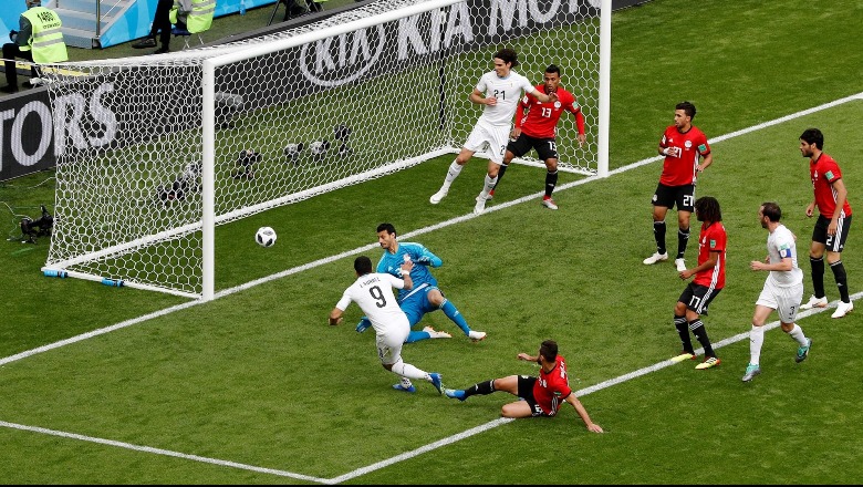 Gol në minutën e fundit/ Uruguai fiton përballë Egjiptit në grupin A të Botërorit/ GOLA