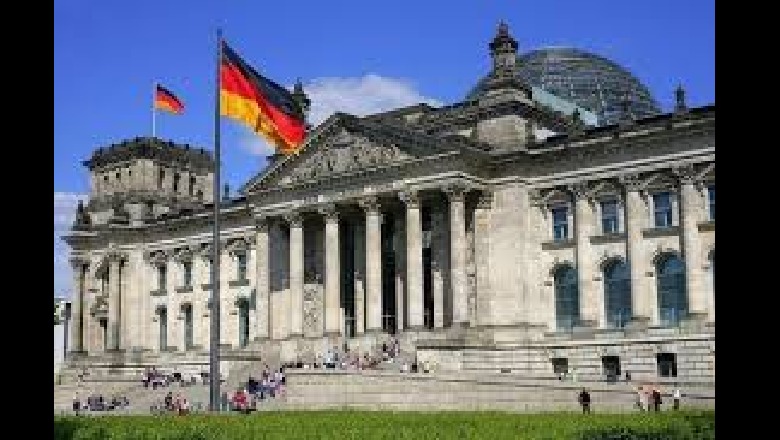 Bundestagu miraton ligjin për emigrantët, si do të bëhet bashkimi familjar në Gjermani