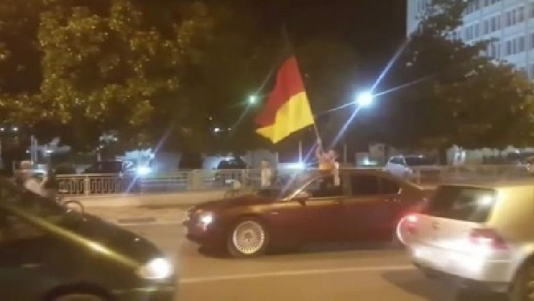Shkodra 'Gjermania e vogël' shqiptare, shikoni si u festua mbrëmë fitorja ndaj Suedisë (VIDEO)