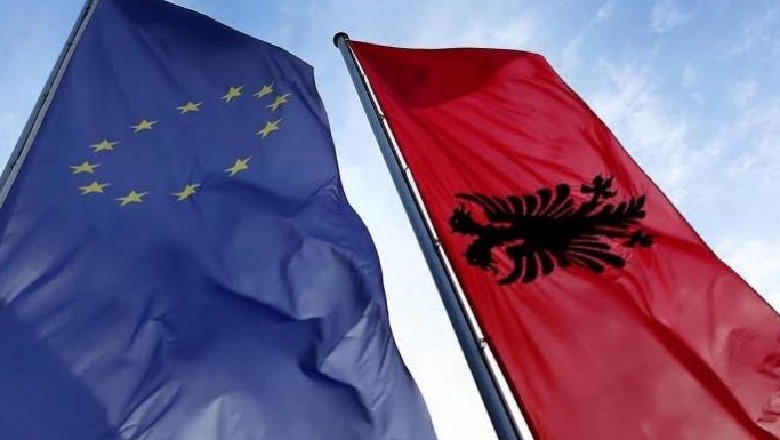Financial Times: BE duhet të mbrojë reformat e Shqipërisë, çelja e negociatave ndihmon progresin e vendit