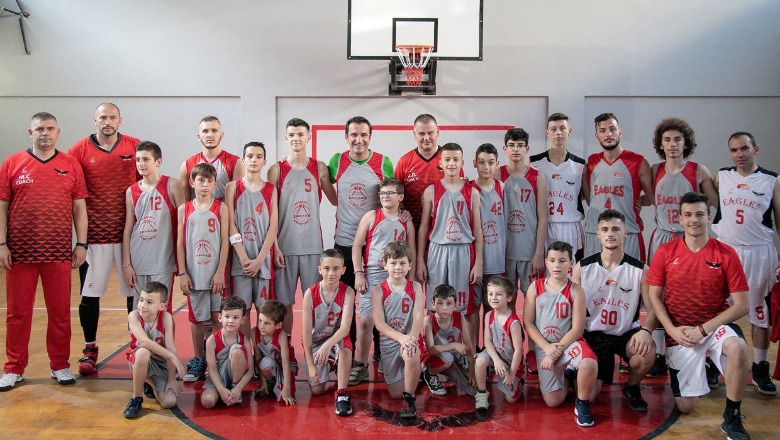 Shkolla ‘Ahmet Gashi’ hap dyert për të rinjtë e Laprakës, Veliaj: Sporti na bën qytetarë më të mirë nesër 