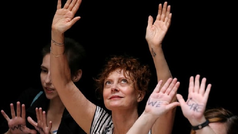 Aktorja e njohur Susan Sarandon në mesin e 575 grave të arrestuara në protestën anti-Trump