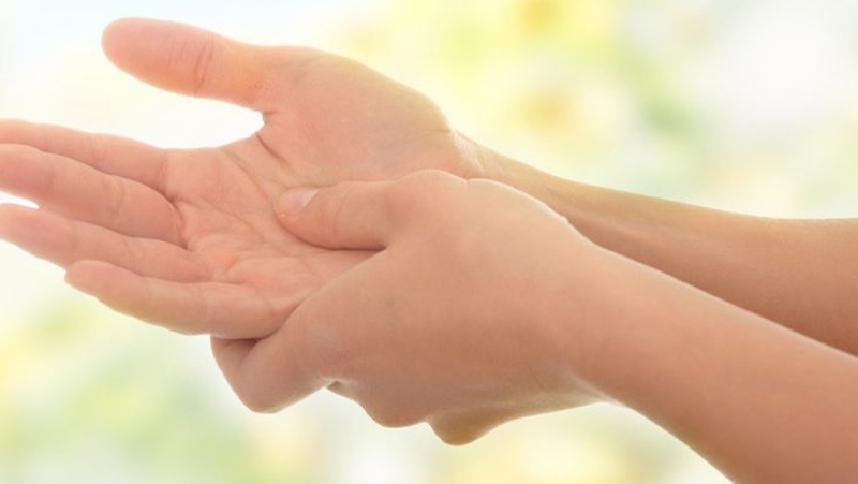 Kura të thjeshta natyrale kundër dhimbjes së duarve