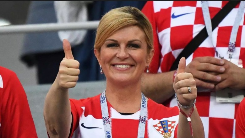 Të jetë rastësi apo...? Presidentja kroate i dhuron fanellën me të njëjtin numër dy liderve botërorë