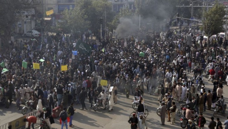 Pakistan, dhjetëra të vrarë në ditën e votimit