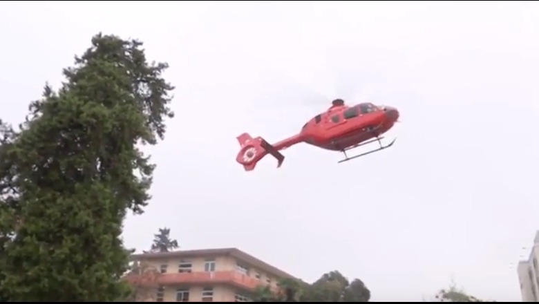 Helikopteri i MSH ndërpret ndeshjen në Fier, u ul për të transportuar 31-vjeçarin e aksidentuar
