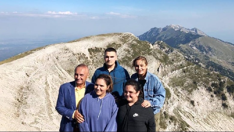 Familja presidenciale pelegrinazh në malin e Tomorrit, Meta poston foton nga lartësia