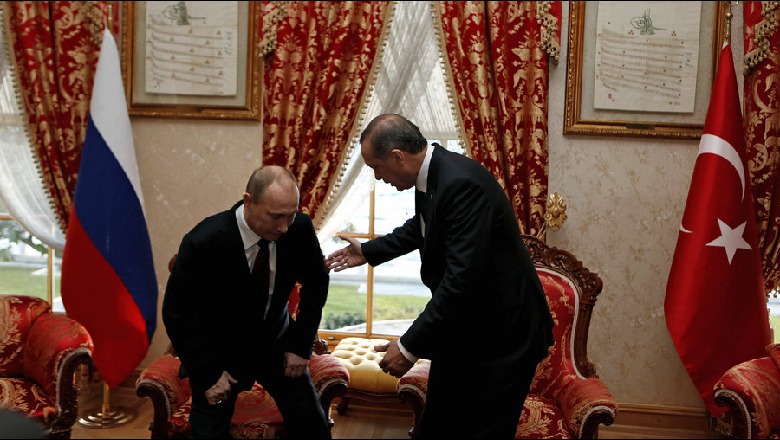 Koha e zemërimit me SHBA/ Erdogan fton Putin për darkë: Të pres në një restorant peshku mik i dashur!
