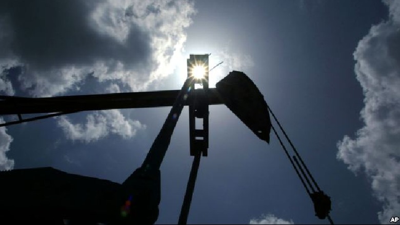 Albpetrol rifillon nxjerrjen e naftës 20 ditë pas pezullimit nga COVID-i