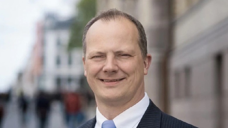 Ministri norvegjez jep dorëheqjen, arsyeja është për t'u marrë shembull