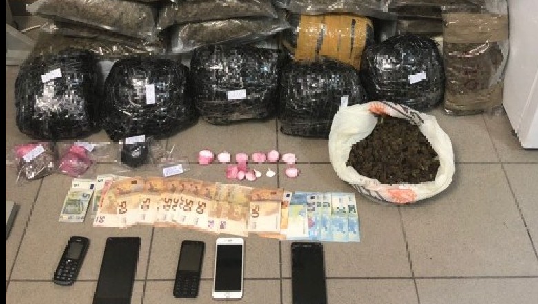 Greqi/ Kokainë, celularë dhe euro, arrestohen 3 shqiptarë në Selanik 
