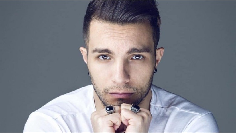 Këngëtari i njohur italian nuk fshihet më, e pranon ‘live’ se është homoseksual