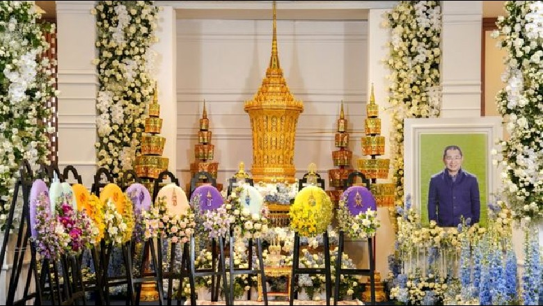 Humbi jetën në një aksident ajror/ Nis ceremonia budiste për varrimin e pronarit të Leicesterit në Tajlandë  