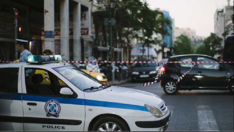 Të shtëna me armë zjarri ndaj dy shqiptarëve në Athinë,  njëri prej tyre pronari i një lokali