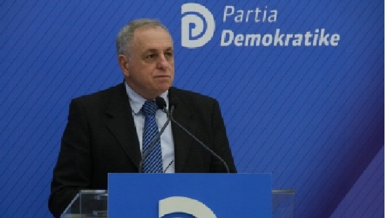 Rama ironizoi 'bardhezi' Berishën dhe Bashën, deputeti demokrat: Politika e kukullave, tendencë fshehje nga realiteti