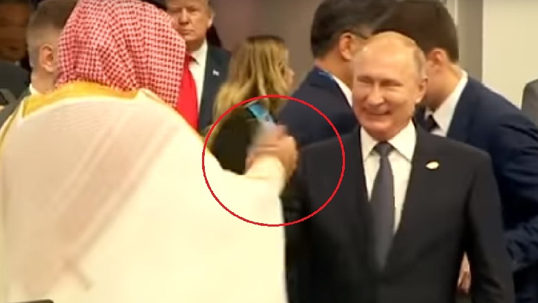 'Toke këtu', takimi i Putin dhe princit të Kurorës Saudite po bën xhiron e rrjetit (Video)