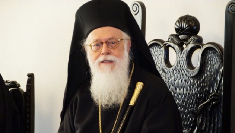 Kryepeshkopi Janullatos: Kam marrë kërcënime nga grupe ekstremiste të dy vendeve