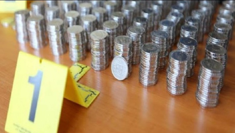 Falsifikonin monedha, policia identifikon rrjetin në Shkodër, arrestohet 63-vjeçari