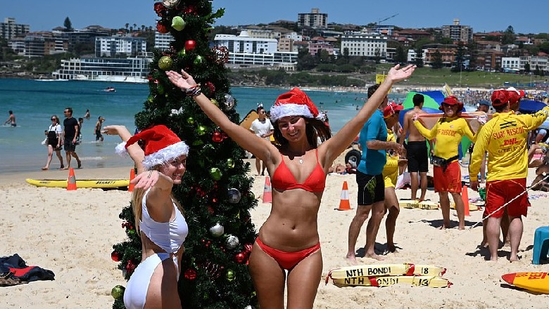Ndizen Krishtlindjet në Australi, festa me bikini dhe bredhi i Vitit të Ri në plazh (Foto)