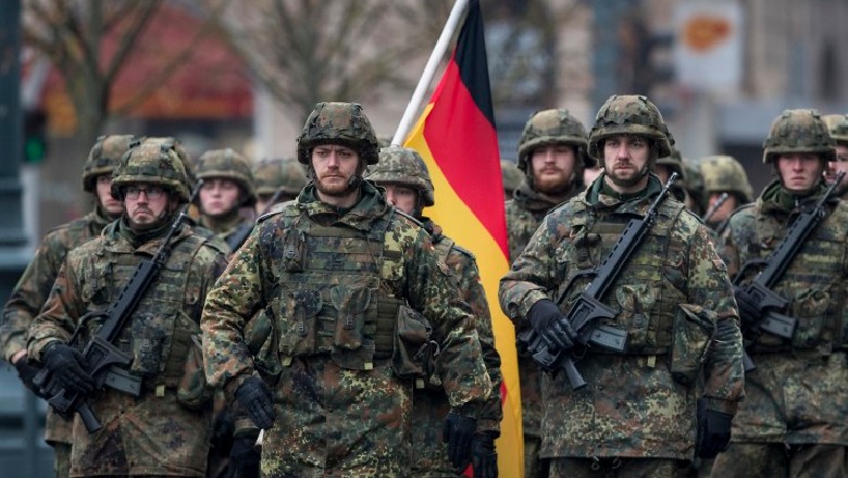 Pas mjekëve e infermierëve, Gjermania planifikon edhe rekrutimin e ushtarakëve nga vendet e tjera