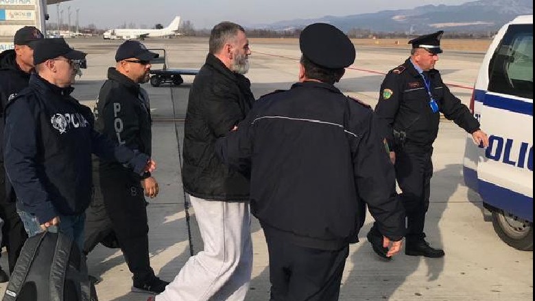 Vrau në vitin 1989, ekstradohet nga SHBA shqiptaro-amerikani (FOTO+EMRI)