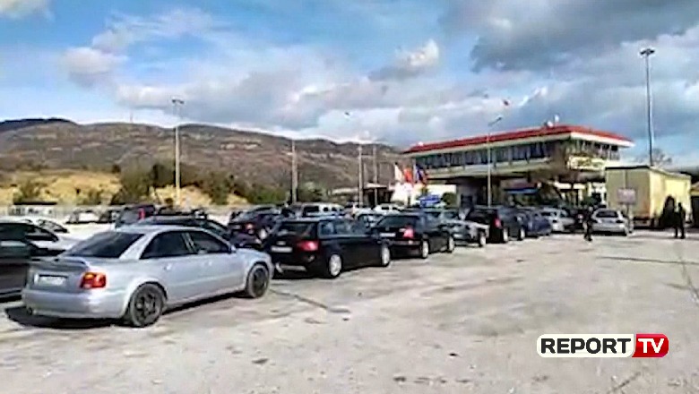 Emigrantët kthehen në vendet e punës, pala greke vijon të shkaktojë radhë të gjata në Kakavijë (VIDEO)