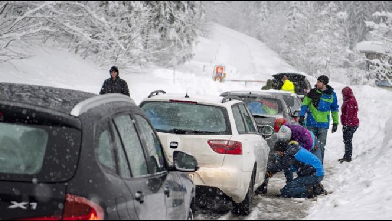 Reshje të dëndura dëbore në Itali, Gjermani dhe Austri, 7 skiatorë humbin jetën nga ortekët 