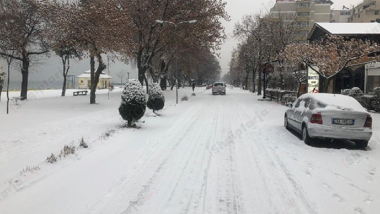 Ortekë dhe dëborë mbi 70 cm, ARRSH jep njoftimin për rrugët problematike në vend 