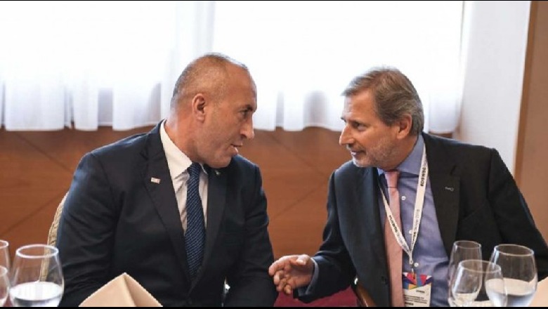 Hahn sot në Kosovë, takohet me kryeministrin Haradinaj