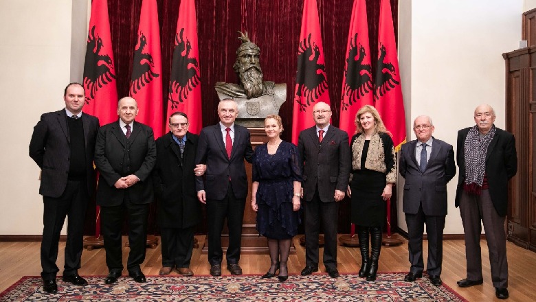 Meta takon përfaqësuesit e “Bashkësia Dibrane”: I kemi borxh Shqipërisë të promovojmë trashëgiminë historike e kulturore
