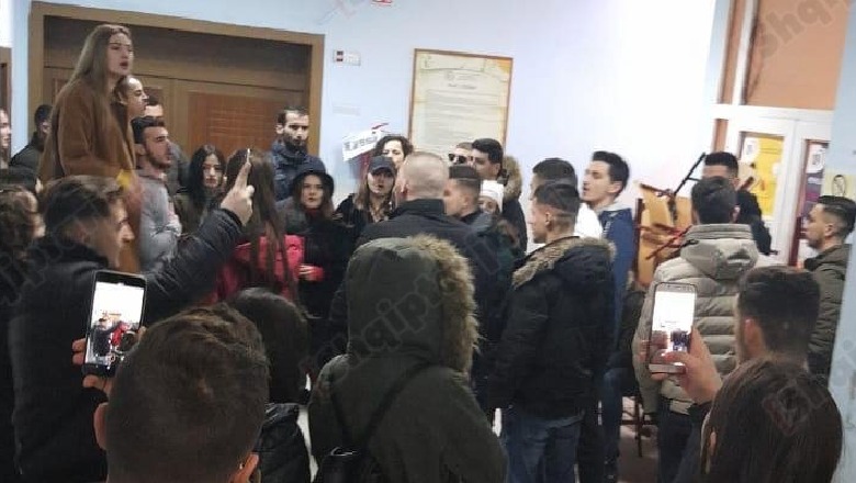 Shkodër, studentët: Grupi që po bllokon fakultetet po përdoret nga politika