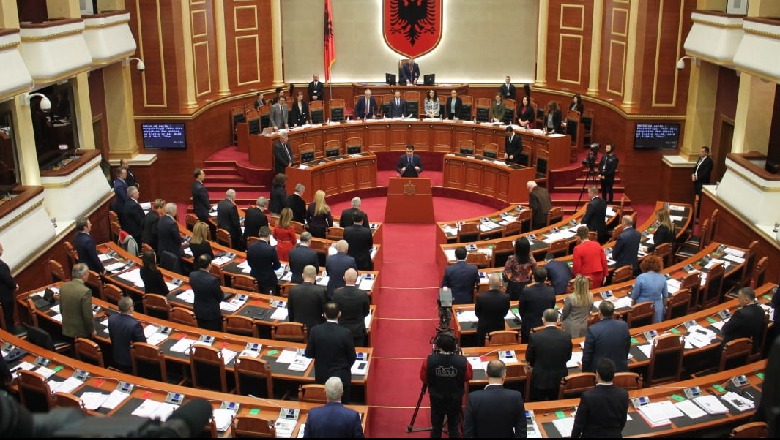 Shqipëria pranon Maqedoninë në NATO, javën tjetër ratifikohet protokolli