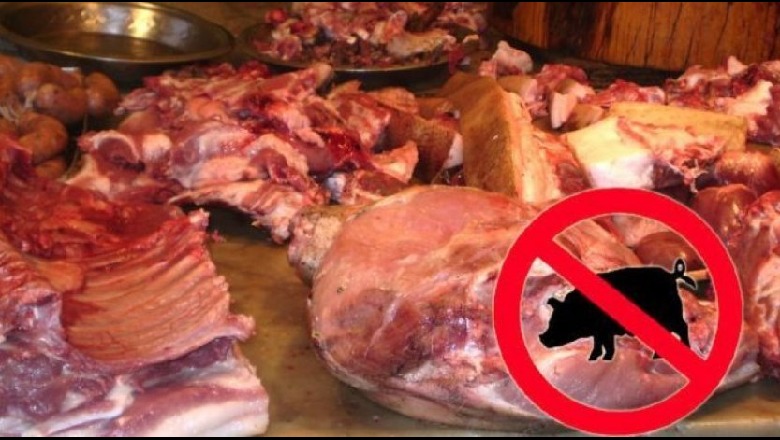 Kinë/ Qeveria detyron besimtarët myslimanë të konsumojnë mish derri dhe alkool